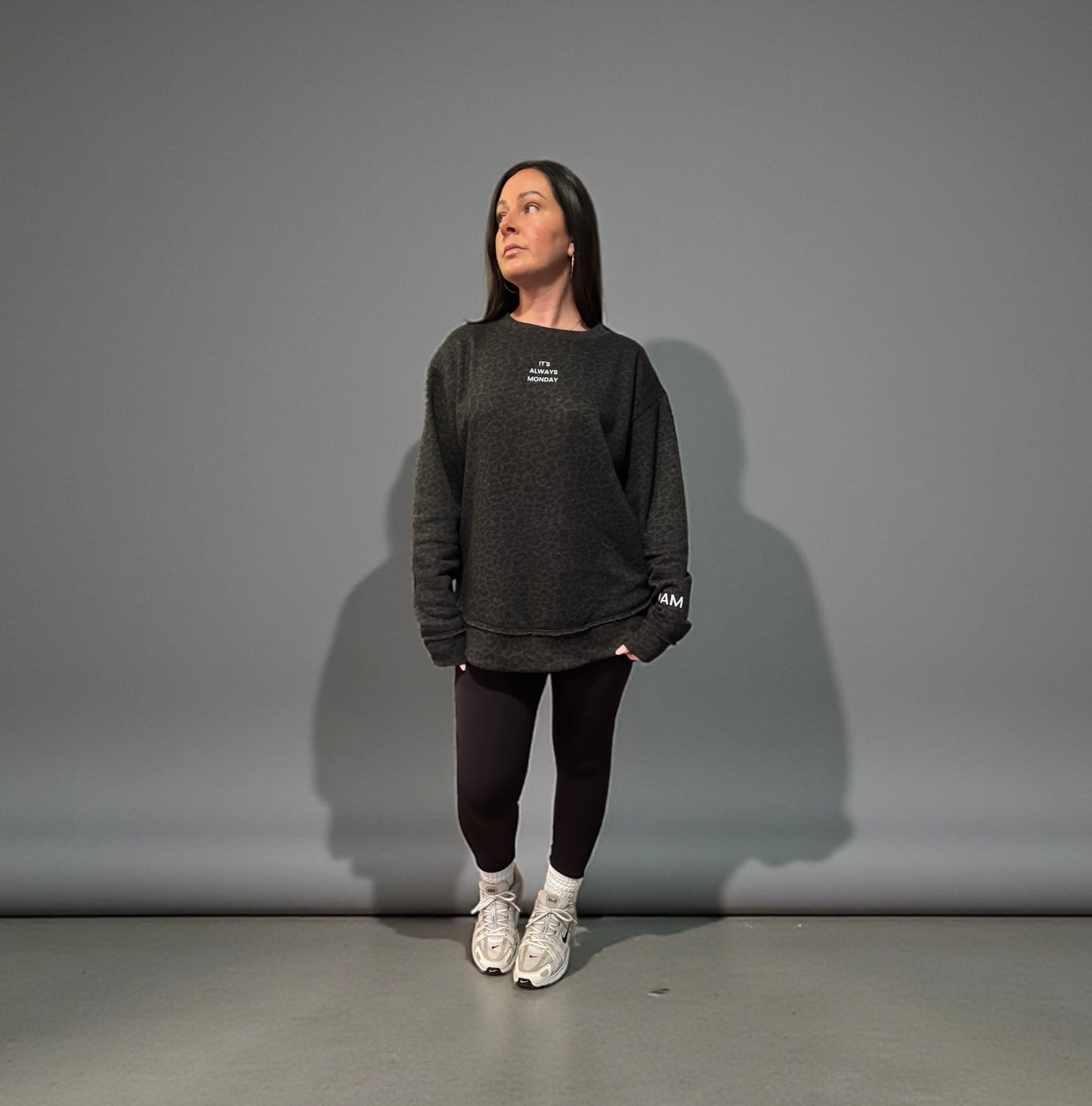 WEEKEND FLEECE WOMENS CREWNECK BLACK