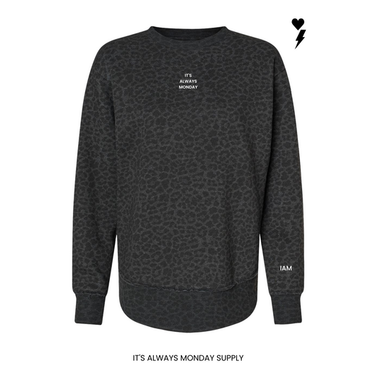 ESSENTIALS WOMENS CREWNECK